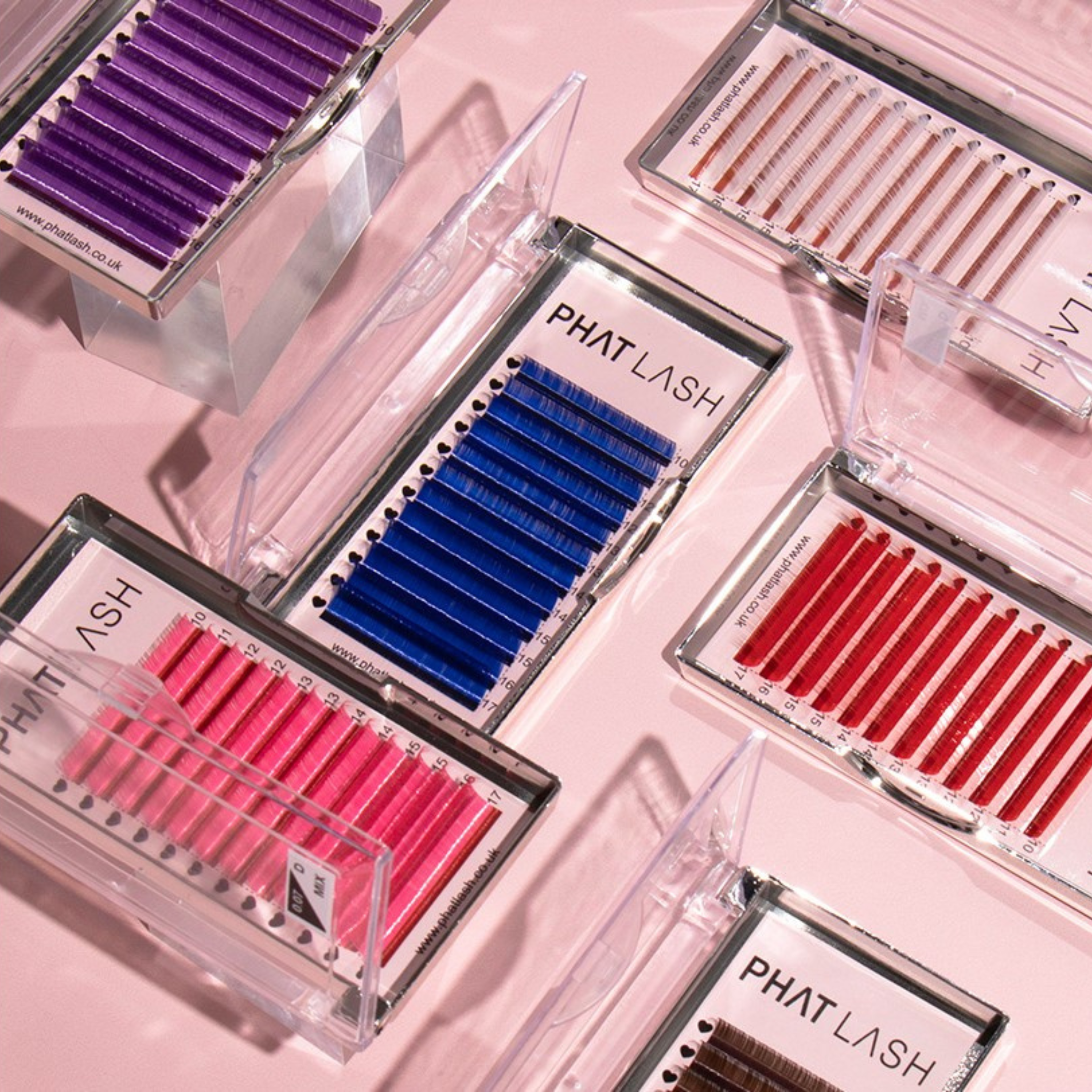 mixed coloured eyelashes, colourful lashes, coloured lashes, coloured lash trays, purple lash extensions, eyelash colour, mix lashes,