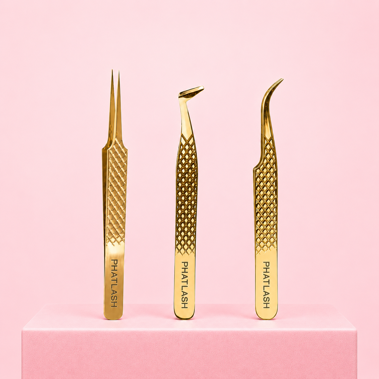 Fibre Tip Tweezers Explained: Are They Worth It for Lash Artists?