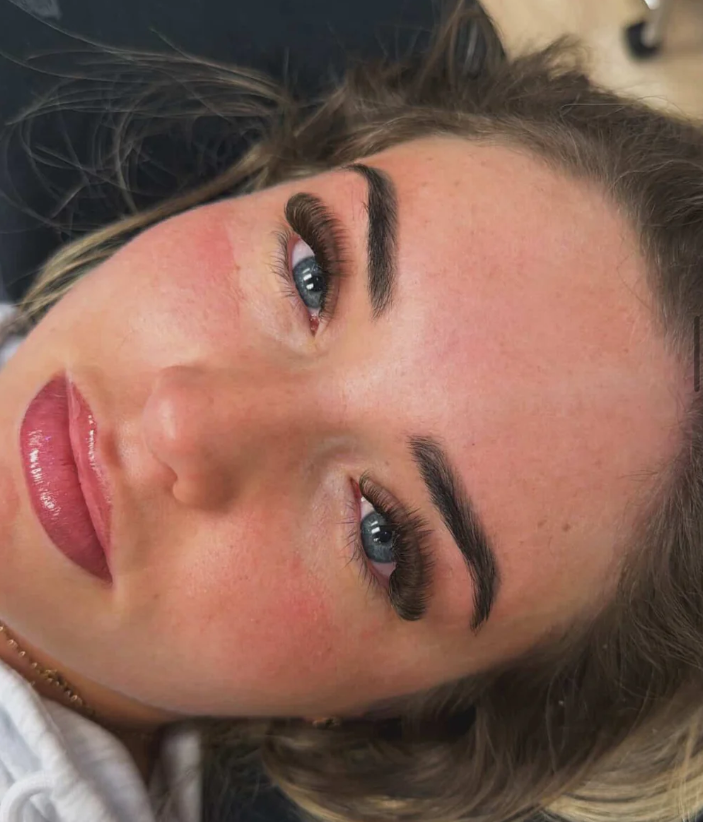 How to Photograph Lash Sets Like a Pro